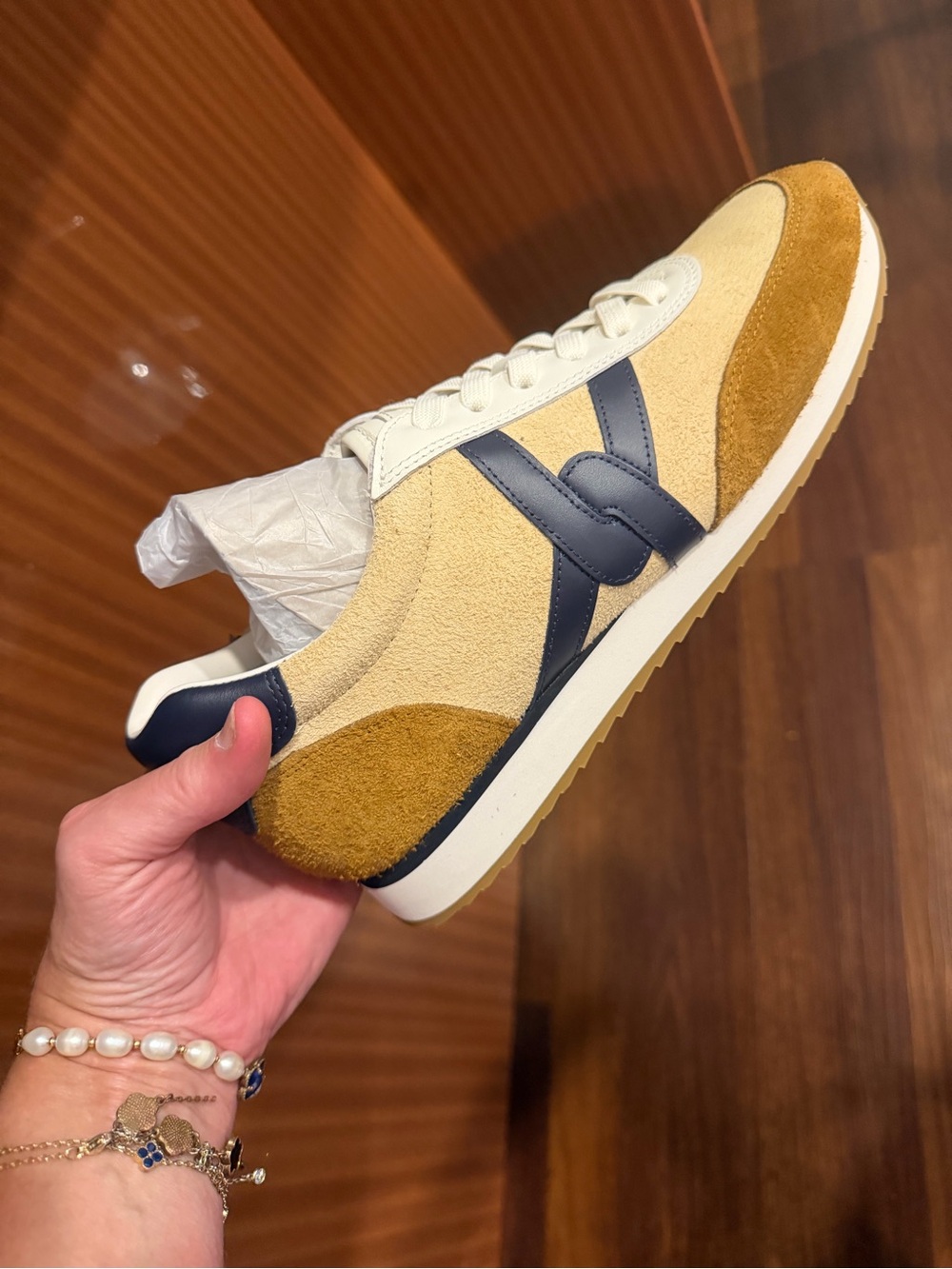 Veronica Beard Penrose Sneakers 9.5 NEW Sand Hazel Navy Suede Retro Trainer NIB - Picture 7 of 7